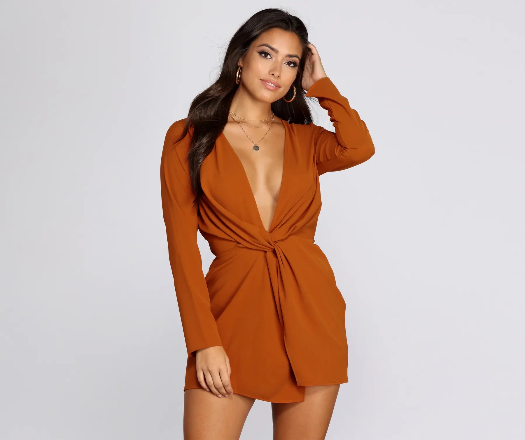 Mini dresses with puff sleeves for a vintage look Knot Just Another Mini Dress