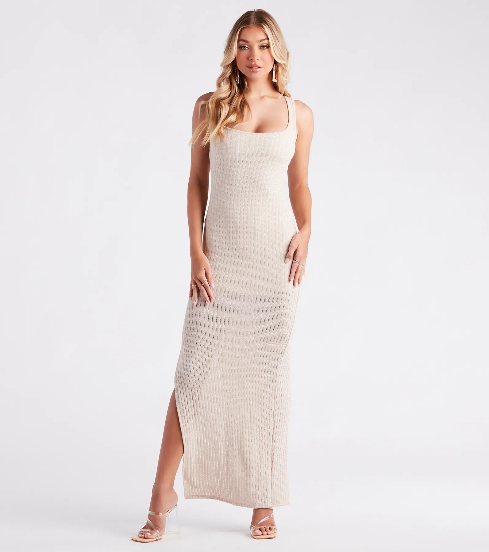 Embroidered Casual Dresses with Intricate Designs The 'It' Knit Sleeveless Maxi Dress Embroidered Casual Dresses with Intricate Designs The 'It' Knit Sleeveless Maxi Dress