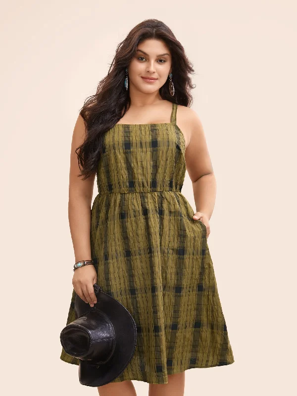Sun - Protective Casual Dresses for Outdoor Activities​ Wrinkle-Treated Waist-Defining Midi Dress