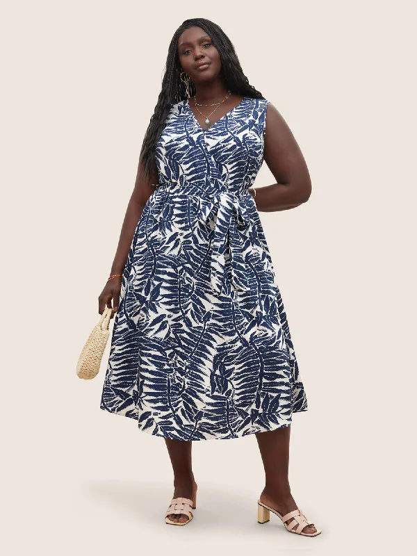 Tie - Dye Casual Dresses for a Retro Style Plants Wrap Pocket Sleeveless Belted Dress Tie - Dye Casual Dresses for a Retro Style Plants Wrap Pocket Sleeveless Belted Dress