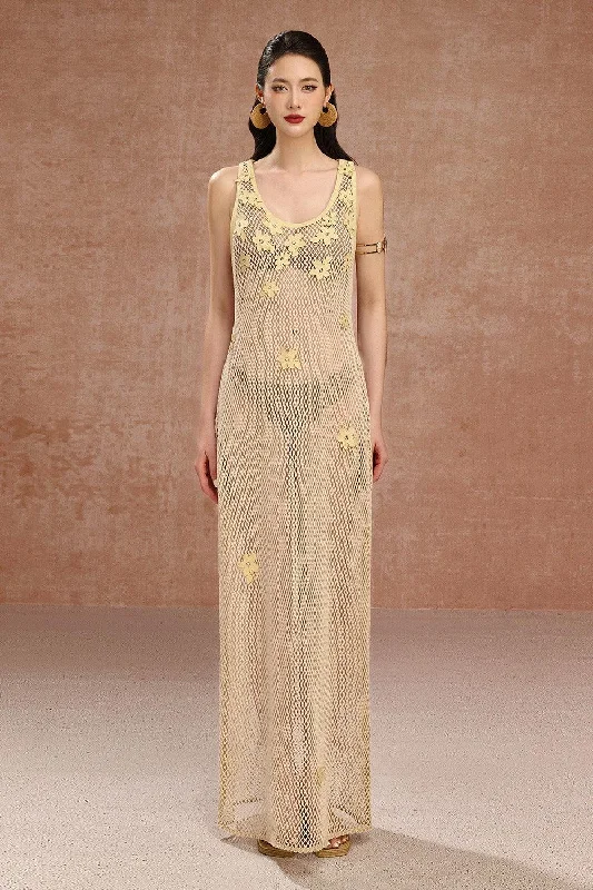 Scarf - Accented Casual Dresses for Added Style​ Rose A-line Scoop Neck Mesh Maxi Dress