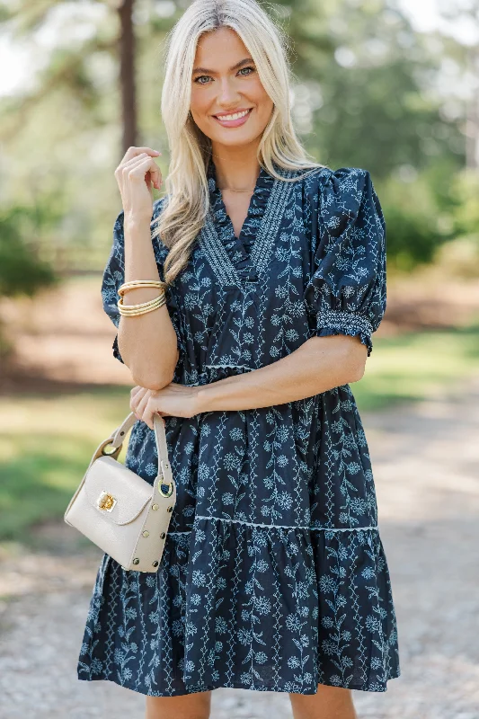 Spring - Season Casual Dresses in Fresh Colors Make A Move Midnight Blue Floral Dress Spring - Season Casual Dresses in Fresh Colors Make A Move Midnight Blue Floral Dress