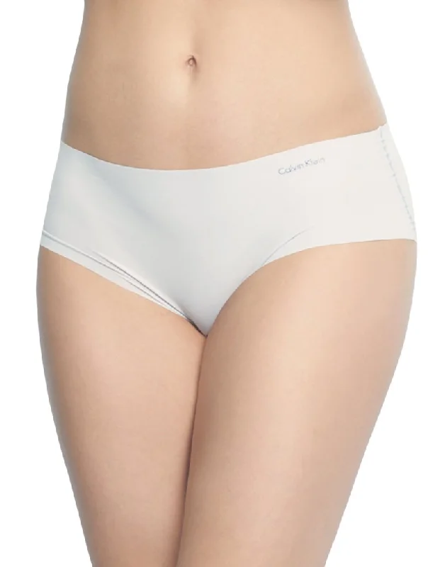 Nymphs Thigh