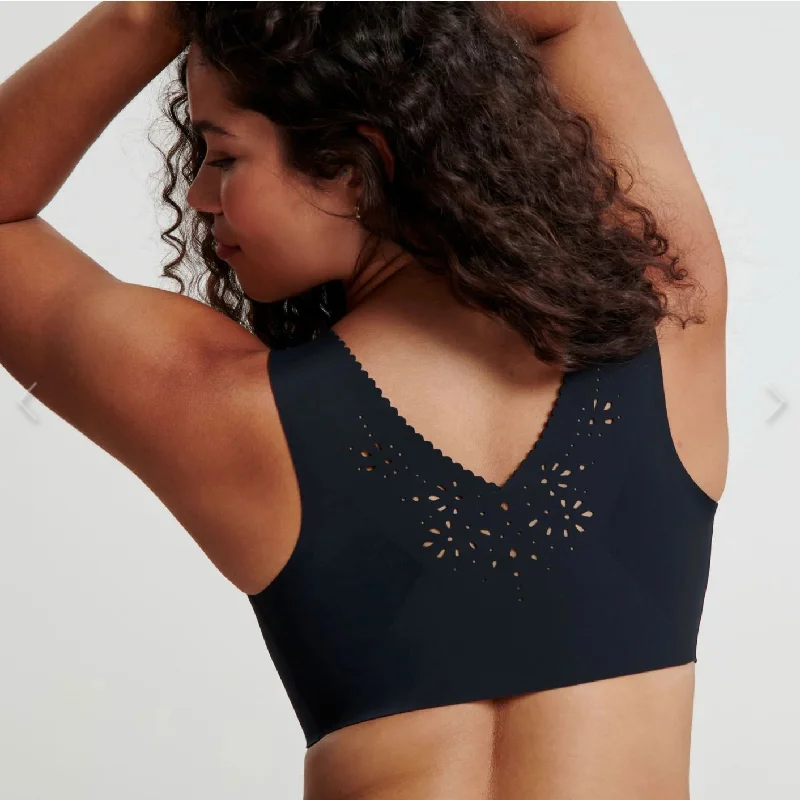 Strapless non wired bras with anti - slip grip Evelyn & Bobbie Evelyn Bra with Cutouts in Black Onyx Strapless non wired bras with anti - slip grip Evelyn & Bobbie Evelyn Bra with Cutouts in Black Onyx