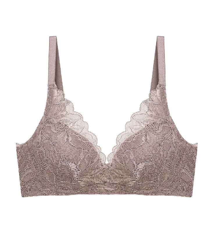 Adjustable non wired bras for maximum comfort Magnolia Lace Non-Wired Push Up Deep V Bra Adjustable non wired bras for maximum comfort Magnolia Lace Non-Wired Push Up Deep V Bra