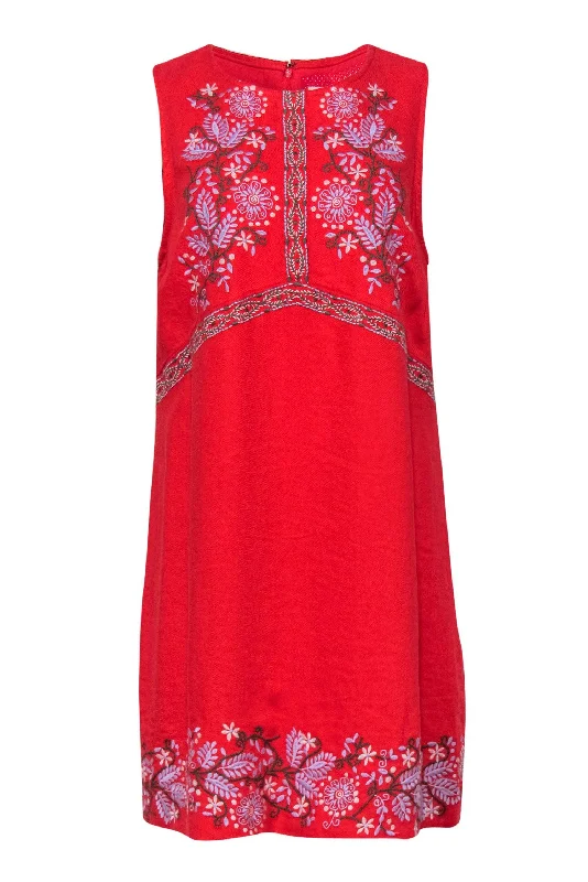 Ruffled Women Dress with Multiple Layers for a Playful and Girly Style Ruffled Women Dress with Multiple Layers for a Playful and Girly Style Anthropologie - Tomato Red Floral Embroidered Short Sleeve Shift Dress Sz 12
