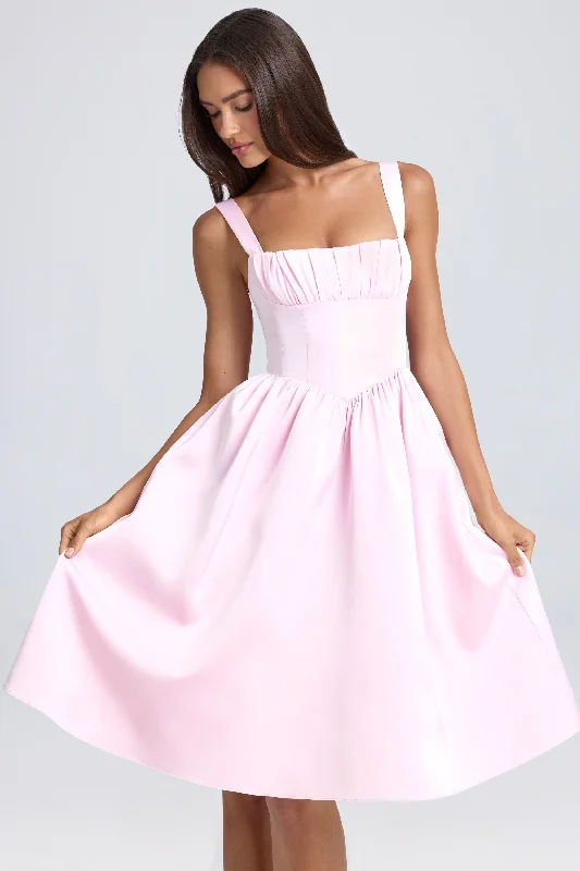 Ruffled Women Dress with Multiple Layers for a Playful and Girly Style Ruffled Women Dress with Multiple Layers for a Playful and Girly Style Draped Corset Midaxi Dress in Blush