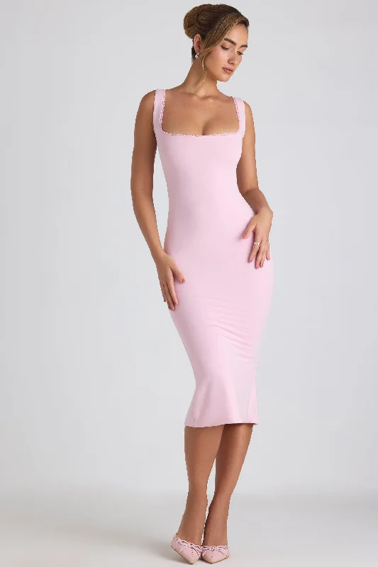 Mermaid - Style Women Dress with a Fitted Silhouette for Special Occasions Mermaid - Style Women Dress with a Fitted Silhouette for Special Occasions Modal Lace-Trim Midaxi Dress in Soft Pink