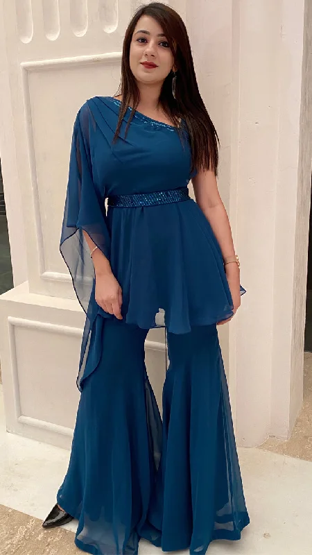 Long - Sleeve Women Dress in Velvet for a Luxurious Winter Look Long - Sleeve Women Dress in Velvet for a Luxurious Winter Look Solid teal embroidered sharara set