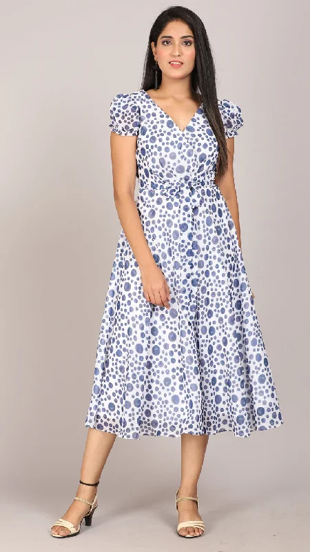 Wrap - Style Women Dress with Adjustable Fit for All Body Types Wrap - Style Women Dress with Adjustable Fit for All Body Types White printed maxi dress