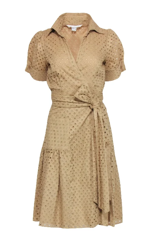 Mini Women Dress with a Short Hem for a Young and Trendy Style Mini Women Dress with a Short Hem for a Young and Trendy Style Diane von Furstenberg - Beige Eyelet Short Sleeve Wrap Dress Sz 12 Mini Women Dress with a Short Hem for a Young and Trendy Style Mini Women Dress with a Short Hem for a Young and Trendy Style Diane von Furstenberg - Beige Eyelet Short Sleeve Wrap Dress Sz 12