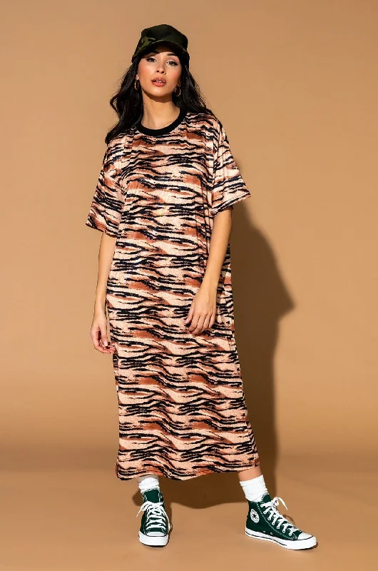Lace - Embellished Women Dress for an Elegant and Sophisticated Appearance Lace - Embellished Women Dress for an Elegant and Sophisticated Appearance Casual Luxe Dress in Go Get Em Tiger Lace - Embellished Women Dress for an Elegant and Sophisticated Appearance Lace - Embellished Women Dress for an Elegant and Sophisticated Appearance Casual Luxe Dress in Go Get Em Tiger