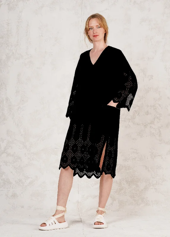 Halter Neck Women Dress to Show Off the Shoulders and Neckline Halter Neck Women Dress to Show Off the Shoulders and Neckline Cotton Eyelet - Lanatus Dress Halter Neck Women Dress to Show Off the Shoulders and Neckline Halter Neck Women Dress to Show Off the Shoulders and Neckline Cotton Eyelet - Lanatus Dress