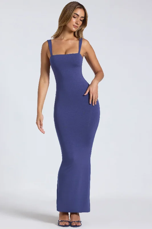 Backless Women Dress for a Sexy and Alluring Look at Evening Events Backless Women Dress for a Sexy and Alluring Look at Evening Events Modal Square Neck Low Back Maxi Dress in Navy Backless Women Dress for a Sexy and Alluring Look at Evening Events Backless Women Dress for a Sexy and Alluring Look at Evening Events Modal Square Neck Low Back Maxi Dress in Navy