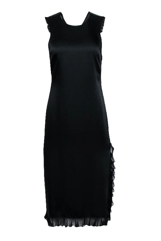 Halter Neck Women Dress to Show Off the Shoulders and Neckline Halter Neck Women Dress to Show Off the Shoulders and Neckline Elizabeth & James - Black "Adriene" Side Split Dress Sz 4 Halter Neck Women Dress to Show Off the Shoulders and Neckline Halter Neck Women Dress to Show Off the Shoulders and Neckline Elizabeth & James - Black "Adriene" Side Split Dress Sz 4