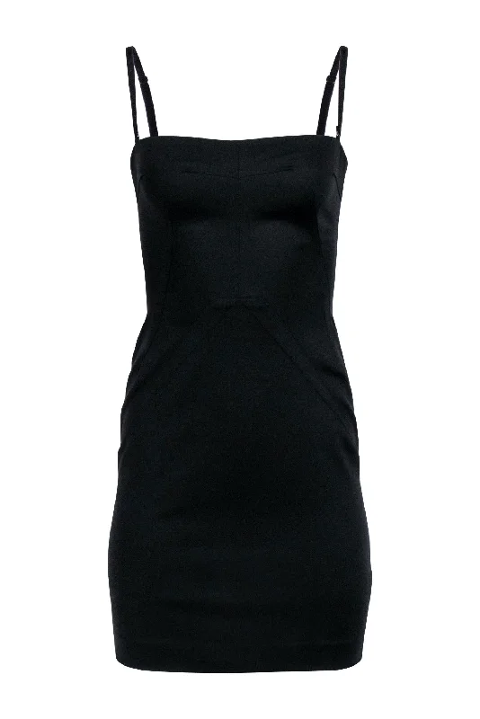 Long - Sleeve Women Dress in Velvet for a Luxurious Winter Look Long - Sleeve Women Dress in Velvet for a Luxurious Winter Look Dolce & Gabbana - Black Sleeveless Mini Dress Sz 4 Long - Sleeve Women Dress in Velvet for a Luxurious Winter Look Long - Sleeve Women Dress in Velvet for a Luxurious Winter Look Dolce & Gabbana - Black Sleeveless Mini Dress Sz 4