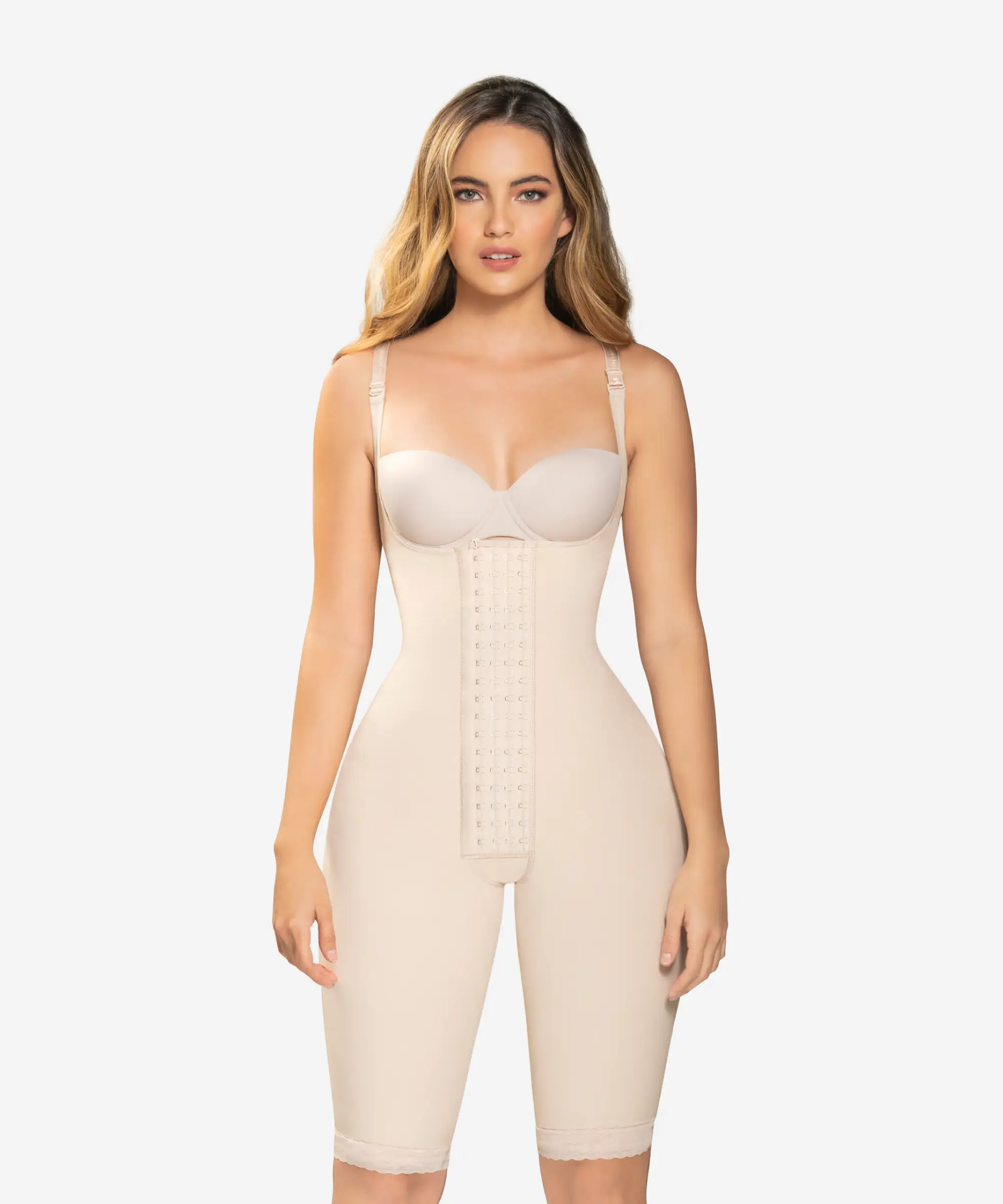 Shaper made of breathable fabric for all - day comfort​ Gradual compression curvy body shaper - Style 460