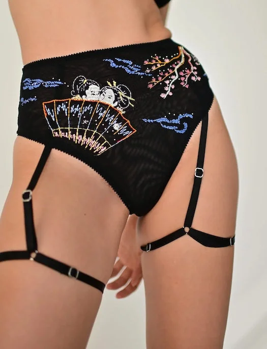 Thermal shaper to boost body heat and metabolism Love and Swans Japan Chpt. 2 Highwaist Knicker Thermal shaper to boost body heat and metabolism Love and Swans Japan Chpt. 2 Highwaist Knicker