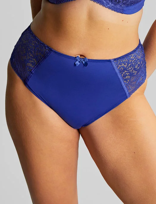 Shaper with a silicone grip to prevent slipping​ Sculptresse Estel Deep Brief