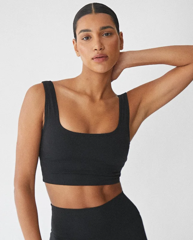 plus size low impact women sport bra Ultimate Square Neck Bra - Black