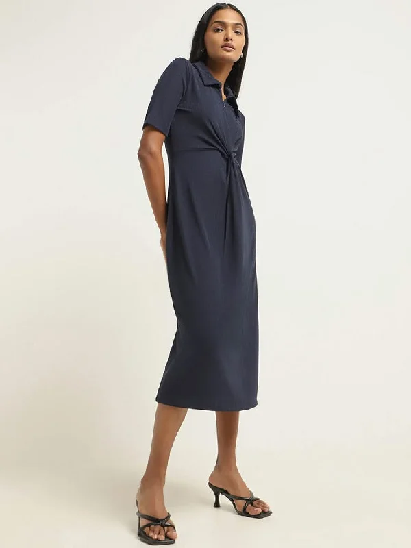 Women's high - waisted yoga pants Skinny women jeans with a form - fitting design Wardrobe Navy Collared A-Line Dress