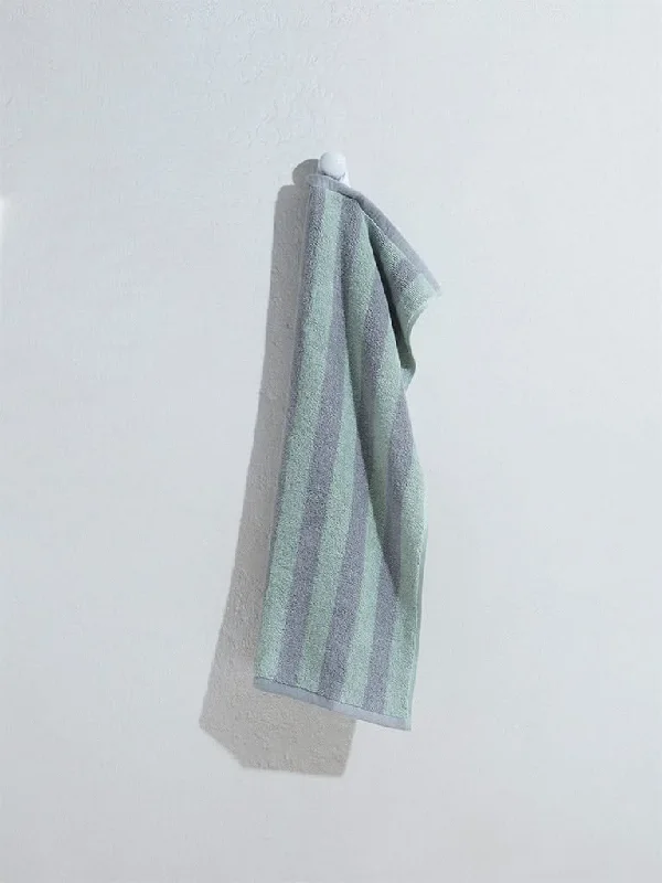 Women's hand - made artisanal pants Acid - wash women jeans with a retro finish Westside Home Green Broad Striped Hand Towel Women's hand - made artisanal pants Acid - wash women jeans with a retro finish Westside Home Green Broad Striped Hand Towel