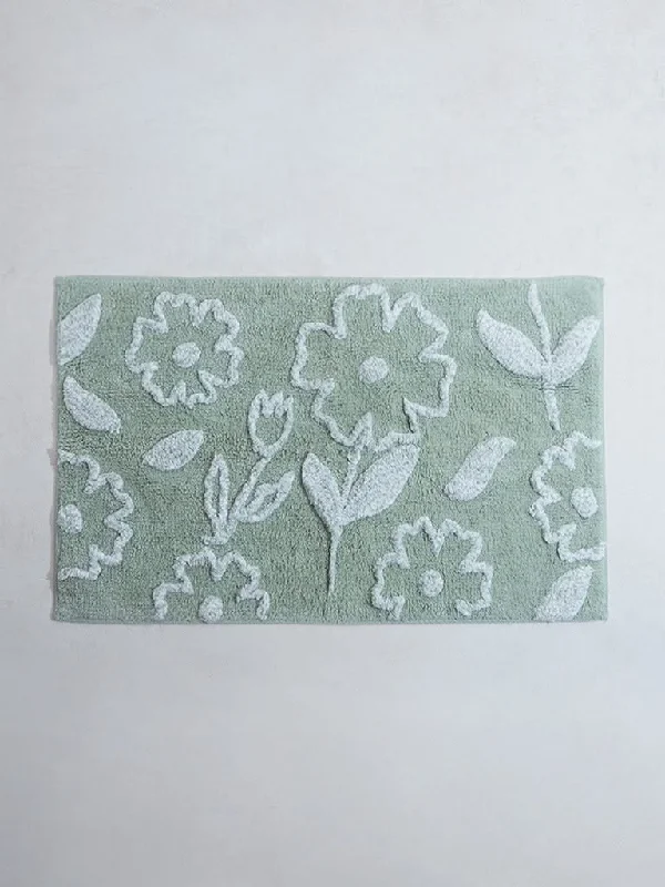 Women's denim shorts - style pants Light - wash women jeans for a fresh and summery appearance Westside Home Light Green Floral Bathmat