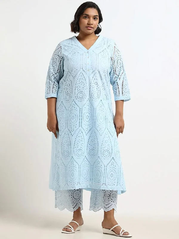 Women's denim shorts - style pants Light - wash women jeans for a fresh and summery appearance Diza Blue Schiffli Cotton Kurta