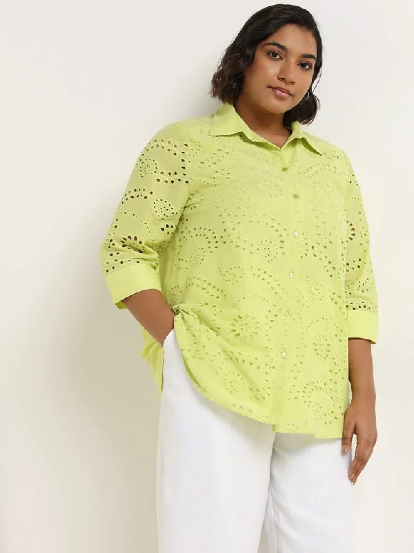Women's pants with thermal lining Wide - leg women jeans for a modern and relaxed vibe Gia Green Schiffli Cotton Shirt