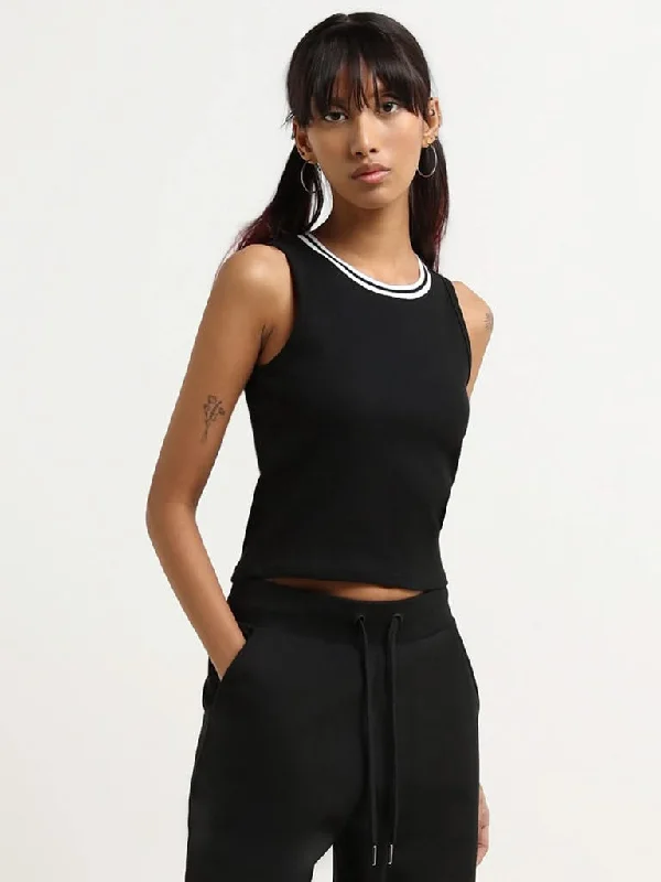 Women's unisex - style casual pants Ripped women jeans for a rebellious and fashion - forward style Studiofit Black Cotton Blend Ribbed T-Shirt