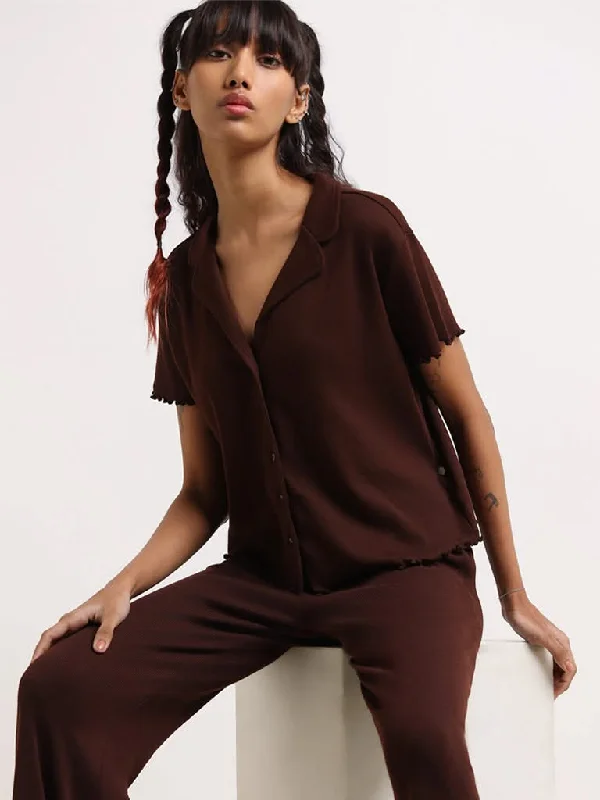 Women's junior - sized denim pants Distressed women jeans for a trendy and edgy look Superstar Brown Self-Patterned Cotton Blend Shirt