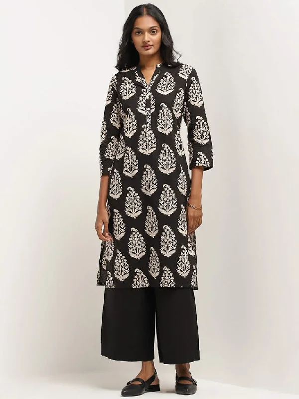 Women's cargo hiking pants Embroidered women jeans with intricate patterns Utsa Black Printed Kurta