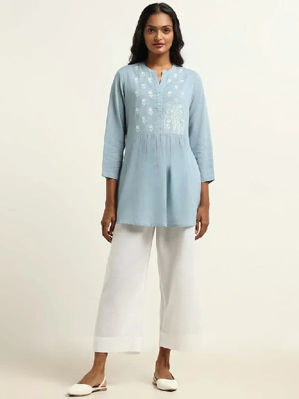 Women's two - piece pant set Ripped women jeans for a rebellious and fashion - forward style Utsa Blue Embroidered Kurti