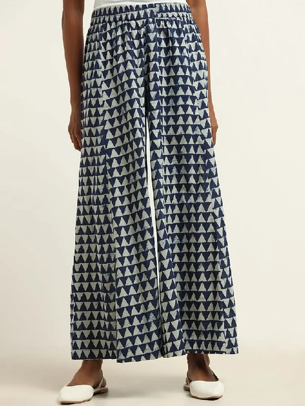 Women's pants with wrinkle - resistant material Cargo women jeans with multiple pockets for added functionality Utsa Blue Printed Palazzos