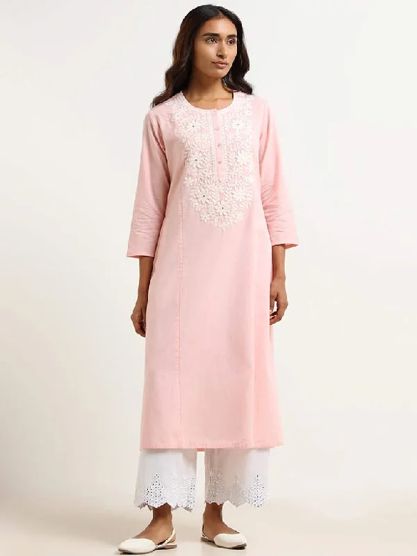 Women's pants with moisture - wicking technology High - rise flare women jeans for a 70s - inspired look Utsa Pink Embroidered Kurta