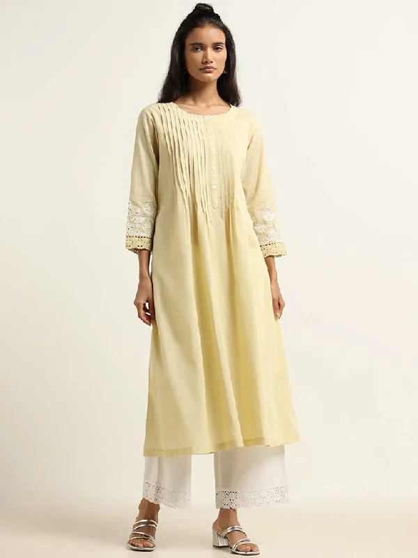 Women's eco - friendly organic pants Mom jeans for a nostalgic and casual look Utsa Yellow Pintuck Kurta