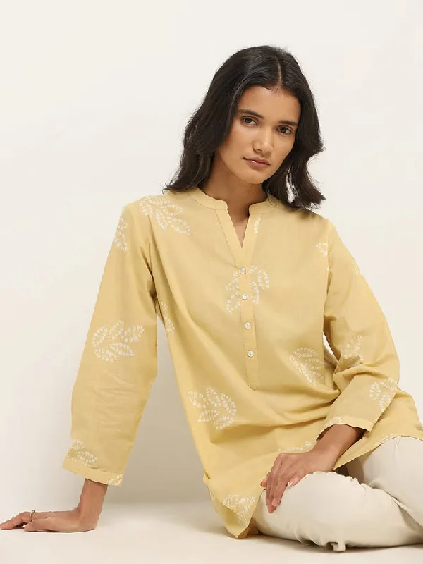 Women's high - waisted yoga pants Skinny women jeans with a form - fitting design Utsa Yellow Printed Cotton Kurti