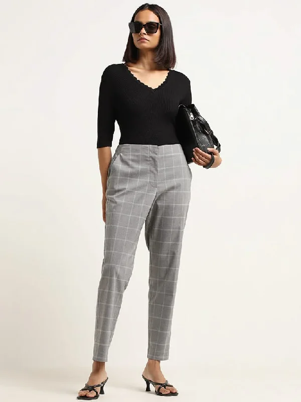 Women's unisex - style casual pants Ripped women jeans for a rebellious and fashion - forward style Wardrobe Grey Checked Trousers