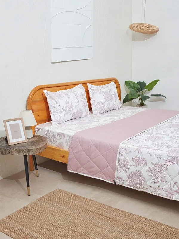 Women's leather moto pants Wide - leg women jeans for a modern and relaxed vibe Westside Home Violet Toile Printed Double Comforter