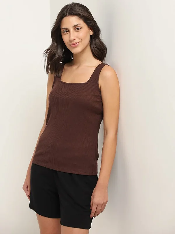 Women's corduroy fall pants Dark - wash women jeans for a sophisticated and slimming effect Wunderlove Brown Cotton Blend Ridged Camisole