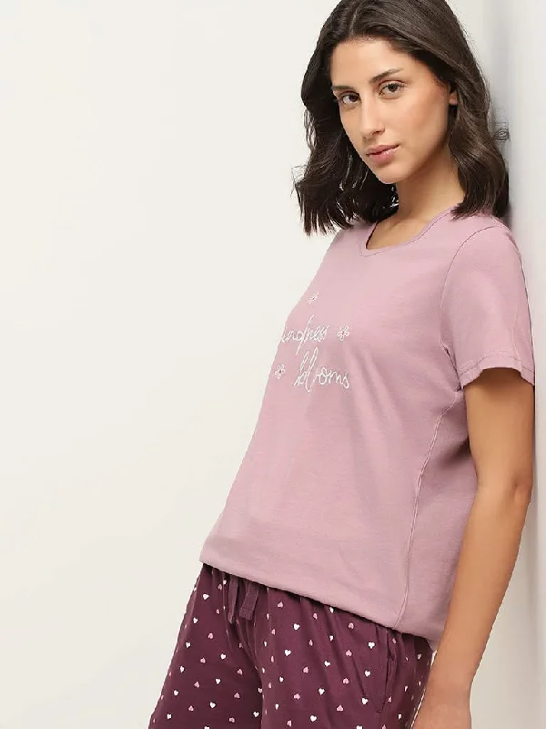 Women's pants for snowboarding Button - fly women jeans with a traditional touch Wunderlove Pink Embroidered Cotton T-Shirt Women's pants for snowboarding Button - fly women jeans with a traditional touch Wunderlove Pink Embroidered Cotton T-Shirt