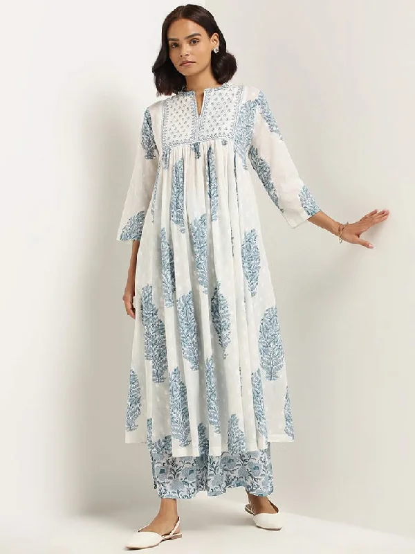 Women's embroidered ethnic pants Ripped women jeans for a rebellious and fashion - forward style Zuba Blue Floral Kurta